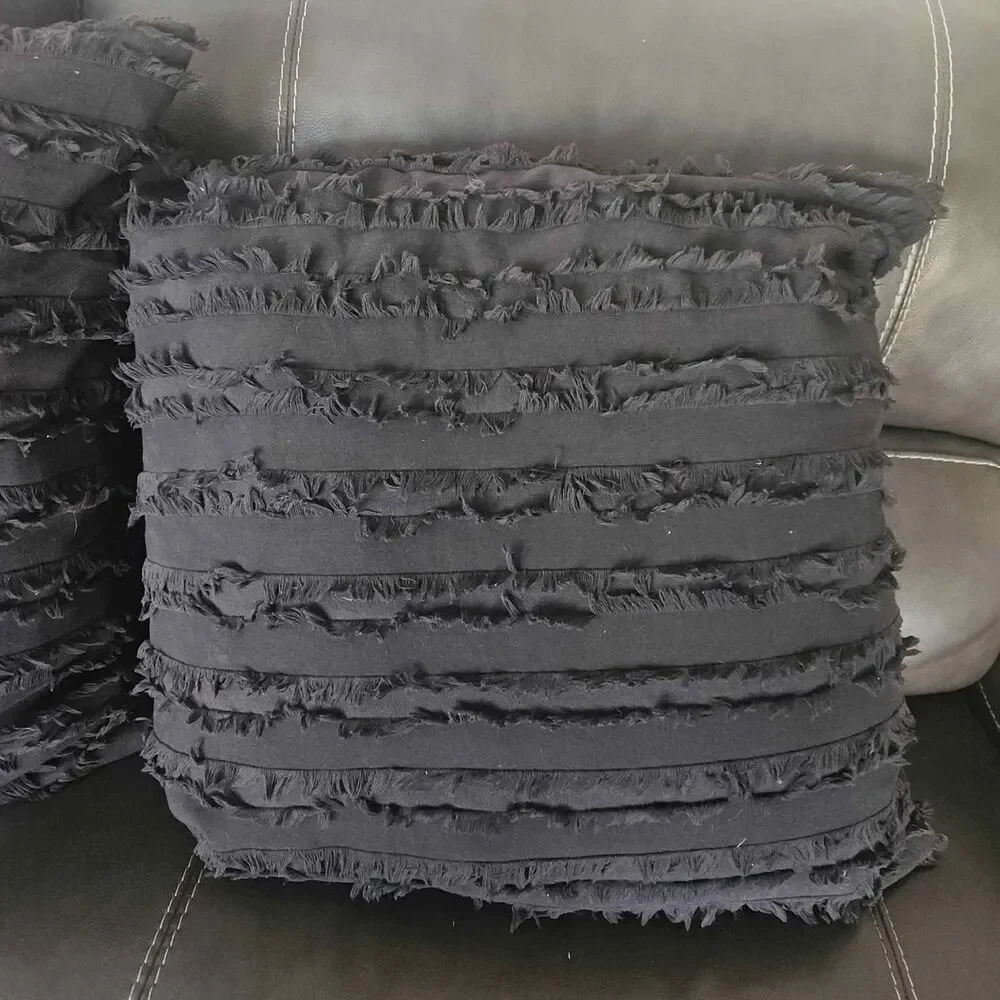 Black XLG Ruffled Cotton Throw Pillows 23